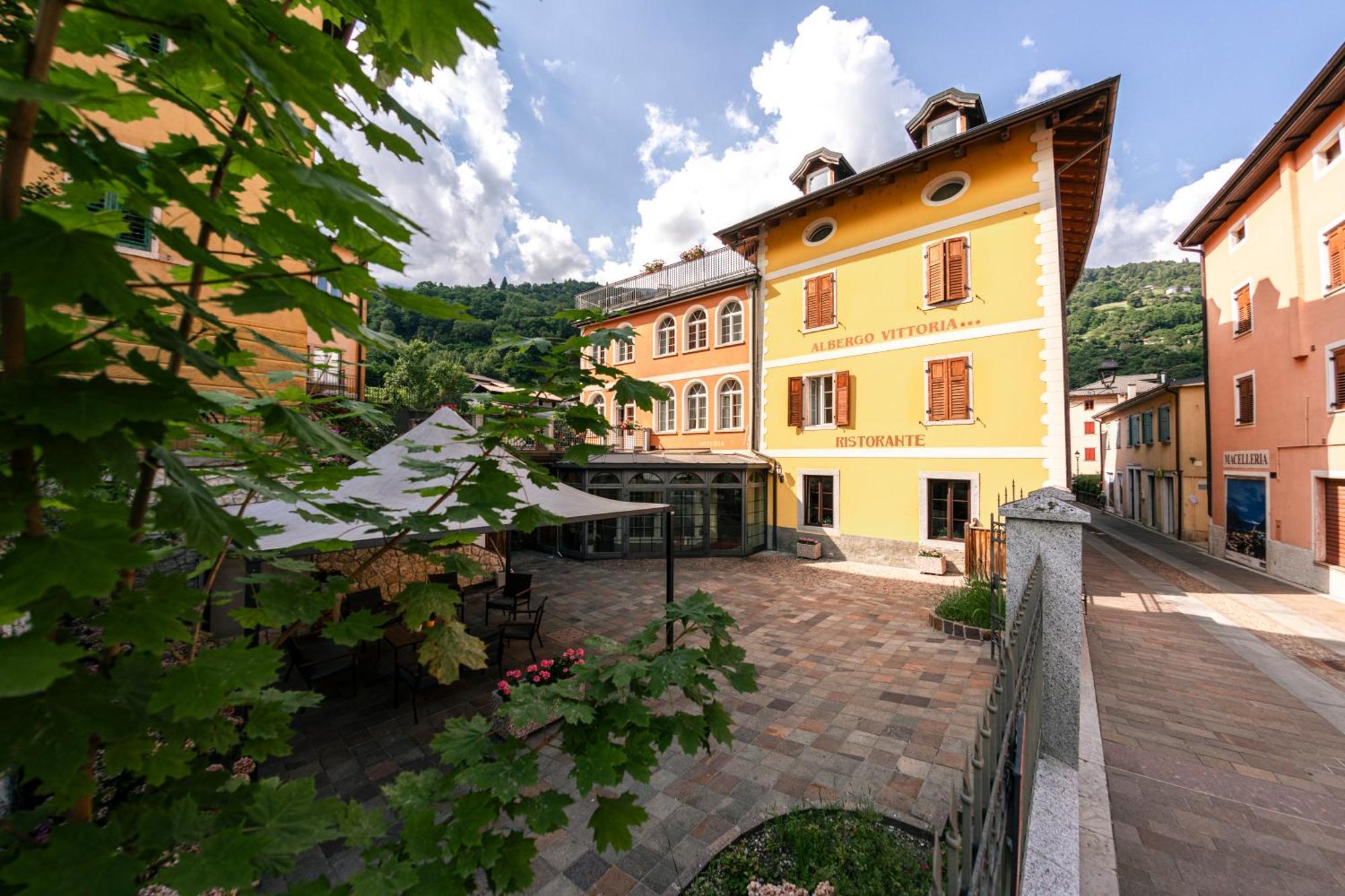 Hotel Vittoria Roncegno Luaran gambar